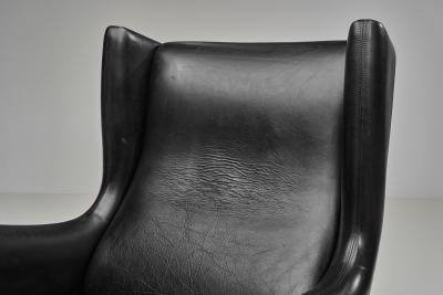 Illum Wikkels Model 110 Leather Armchair by Illum Wikkels for S ren Willadsen Denmark 1960s