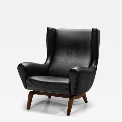 Illum Wikkels Model 110 Leather Armchair by Illum Wikkels for S ren Willadsen Denmark 1960s