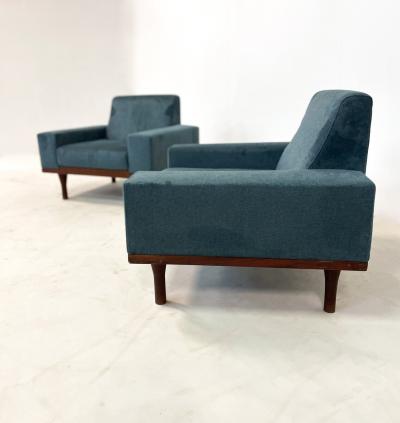 Illum Wikkels Pair of Australia Armchairs by Illum Wikkels