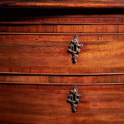 Important 18th Century Goncalo Alves Serpentine Chest Signe J N Teague 1779