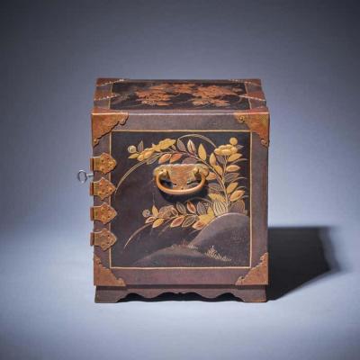 Important Early Edo Period 17th Century Miniature Japanese Lacquer Cabinet