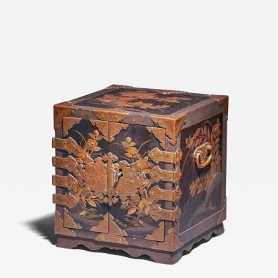 Important Early Edo Period 17th Century Miniature Japanese Lacquer Cabinet