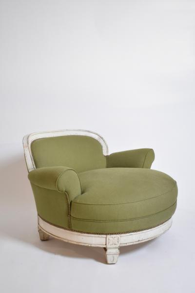 Important Louis XVI style armchair 1940s 