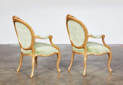 Important Pair of Georgian Gilt Armchairs