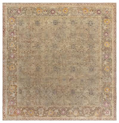 Indian Agra Rug Size Adjusted 