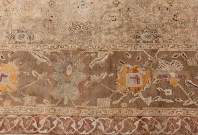 Indian Agra Rug Size Adjusted 