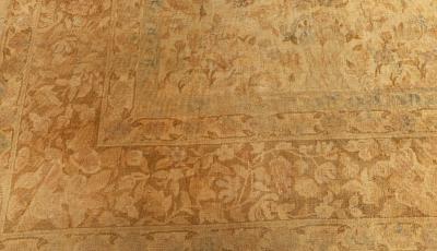 Indian Antique Handmade Wool Rug