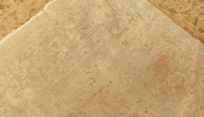 Indian Antique Handmade Wool Rug
