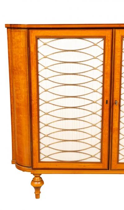Irish Late George III Satinwood and Amaranth Side Cabinet