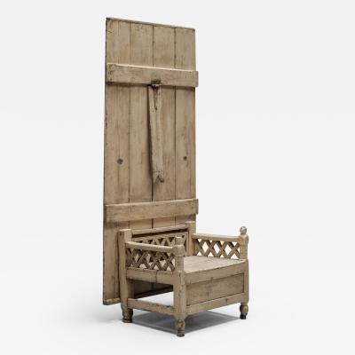 Irish Wooden Settle Chair 19th Century