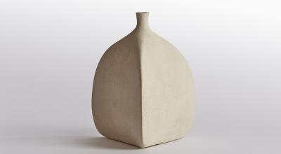 Isabelle Sicart Trilobe soliflore by Isabelle Sicart