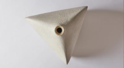 Isabelle Sicart Trilobe soliflore by Isabelle Sicart