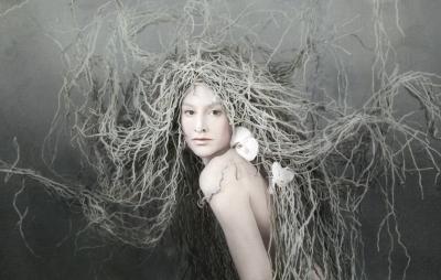 Isabelle van Zeijl Her Roots Small