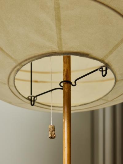 Isamu Noguchi 1980s Akari Floor Lamp by Isamu Noguchi