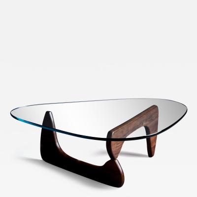 Isamu Noguchi Isamu Noguchi Coffee Table in Walnut by Vitra Germany