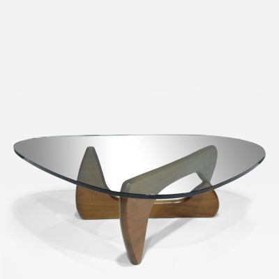 Isamu Noguchi Noguchi Cocktail Table in Walnut