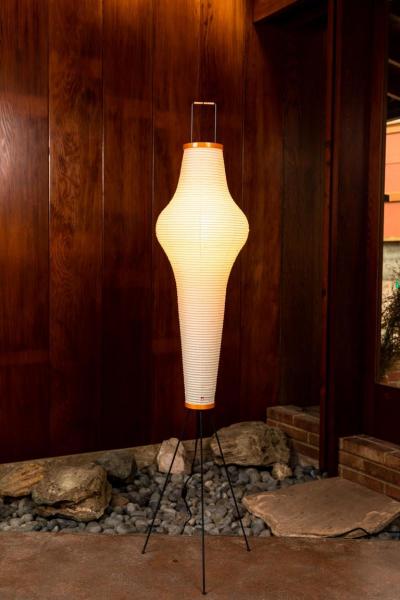 Isamu Noguchi Pair of Isamu Noguchi Akari 14A Floor Lamps