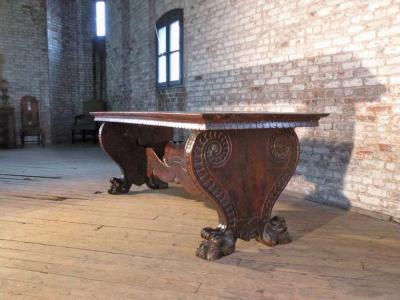 Italian 16th century Renaissance Walnut Trestle Table