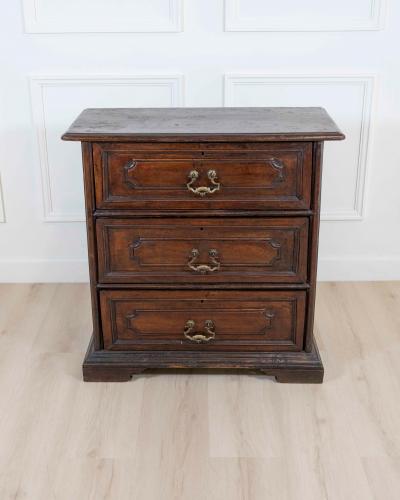 Italian 17th Century Emilian Bolognese Chest of Drawers with Ashlar Front