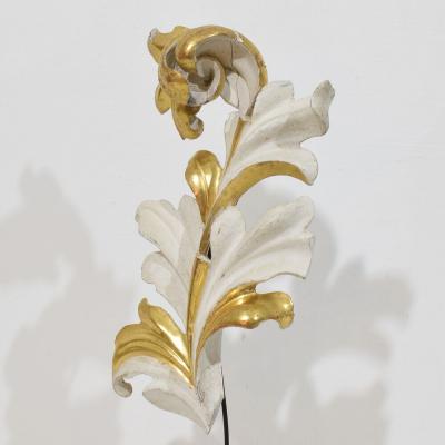 Italian 18 19th Century Hand Carved Giltwood Acanthus Leaf Curl Ornament 