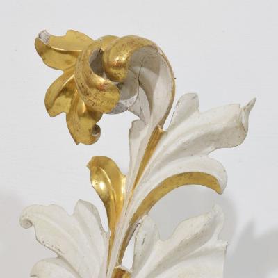 Italian 18 19th Century Hand Carved Giltwood Acanthus Leaf Curl Ornament 