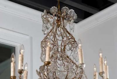 Italian 1850s Rococo Style Ten Light Crystal Chandelier with Gilt Metal Armature