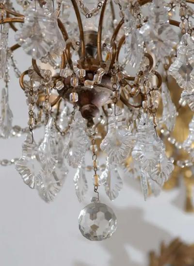 Italian 1850s Rococo Style Ten Light Crystal Chandelier with Gilt Metal Armature