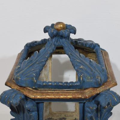 Italian 18th Century Baroque Carved Wooden Reliquary Shrine