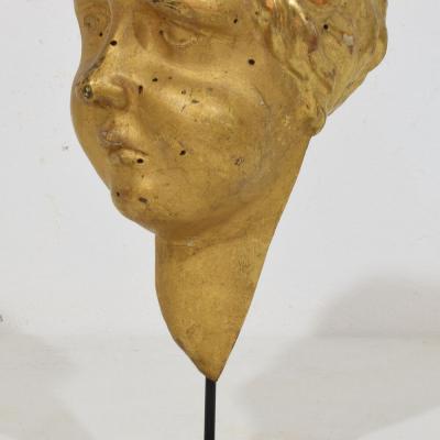 Italian 18th Century Carved Giltwood Baroque Angel Head