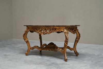 Italian 18th Century Carved Giltwood Center Table with Marble Serpentine Top
