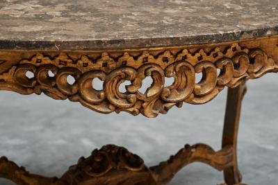 Italian 18th Century Carved Giltwood Center Table with Marble Serpentine Top