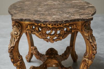Italian 18th Century Carved Giltwood Center Table with Marble Serpentine Top