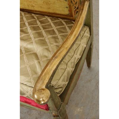 Italian 18th Century Parcel Gilt and Painted Canap 