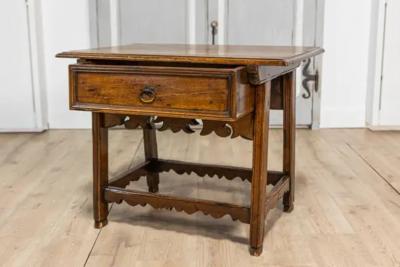 Italian 18th Century Walnut Side Table with Carved Apron and Single Drawer