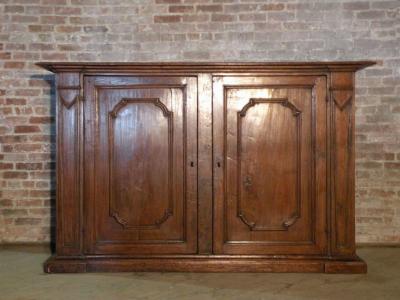Italian 18th century Neoclassical Cabinet or Large Credenza