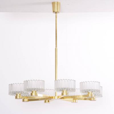 Italian 1960s Luxury Brass Chandelier with Eight Arms