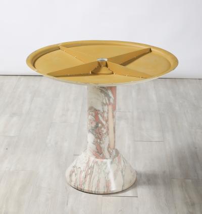 Italian 1970s Pink Veined Marble Center or Dining Pedestal Table