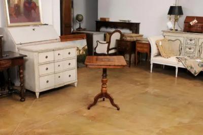 Italian 19th Century Center Table with Marquetry D cor and Turned Pedestal