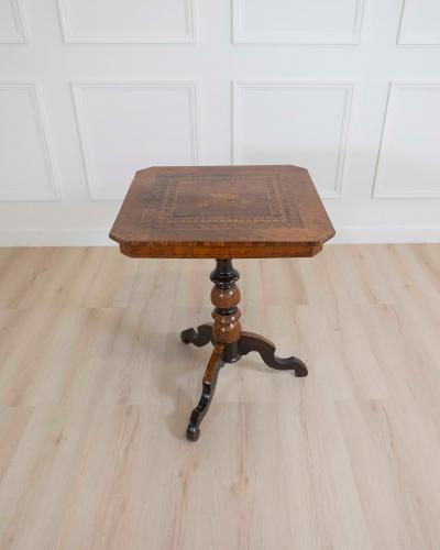Italian 19th Century Rolo Inlaid Center Table