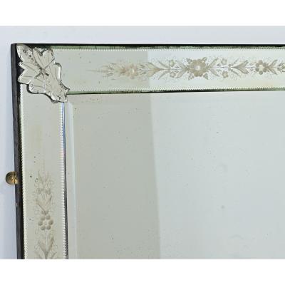 Italian 19th Century Venetian Mirror in Rectangular Frame