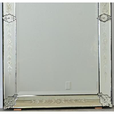Italian 19th Century Venetian Mirror in Rectangular Frame