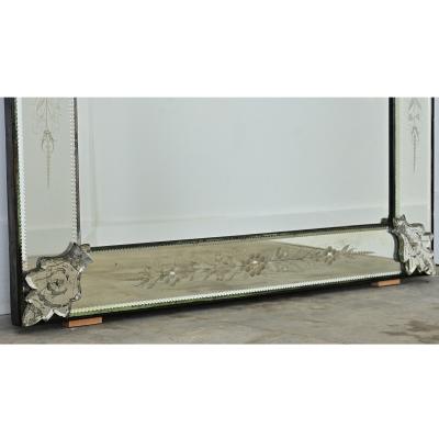 Italian 19th Century Venetian Mirror in Rectangular Frame