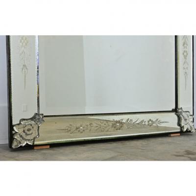 Italian 19th Century Venetian Mirror in Rectangular Frame