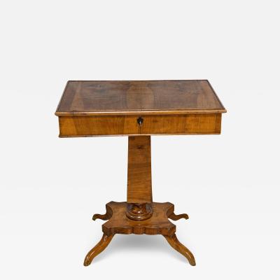 Italian 19th Century Walnut Pedestal Table with Quadripod Base and Single Drawer