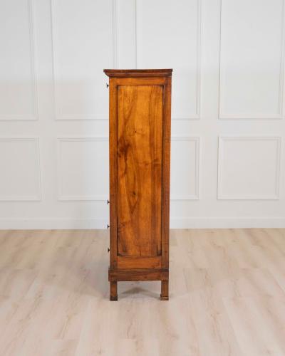 Italian 19th Century Walnut Secr taire Abattant with Fitted Interior