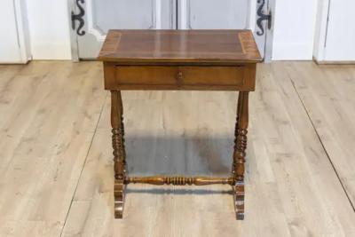 Italian 19th Century Walnut Side Table with Inlaid Banding and Turned Legs
