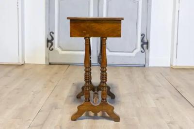 Italian 19th Century Walnut Side Table with Inlaid Banding and Turned Legs
