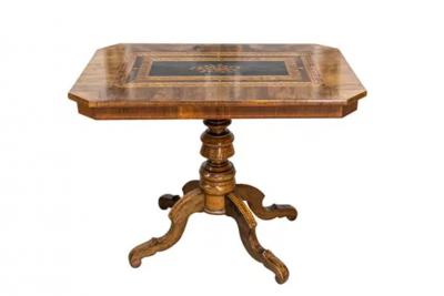 Italian 19th Century Walnut and Mahogany Center Table with Floral Marquetry