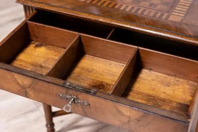Italian 19th Century Walnut and Mahogany Game Table with Checkerboard Top
