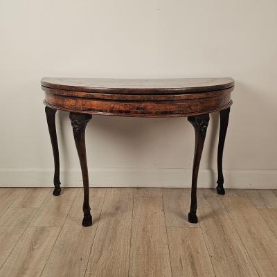 Italian Baroque Olive Walnut Folding Table Possibly Venetian circa 1760